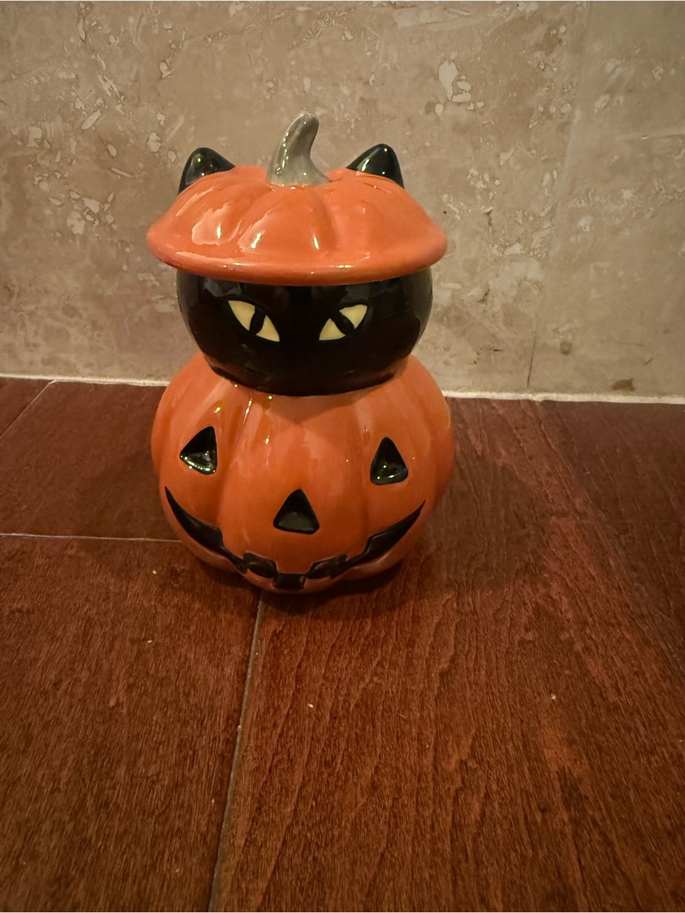 Pottery Barn Peek-a-Boo Jack-O-Lantern Pumpkin Black Cat Lidded Mug 2 Pcs